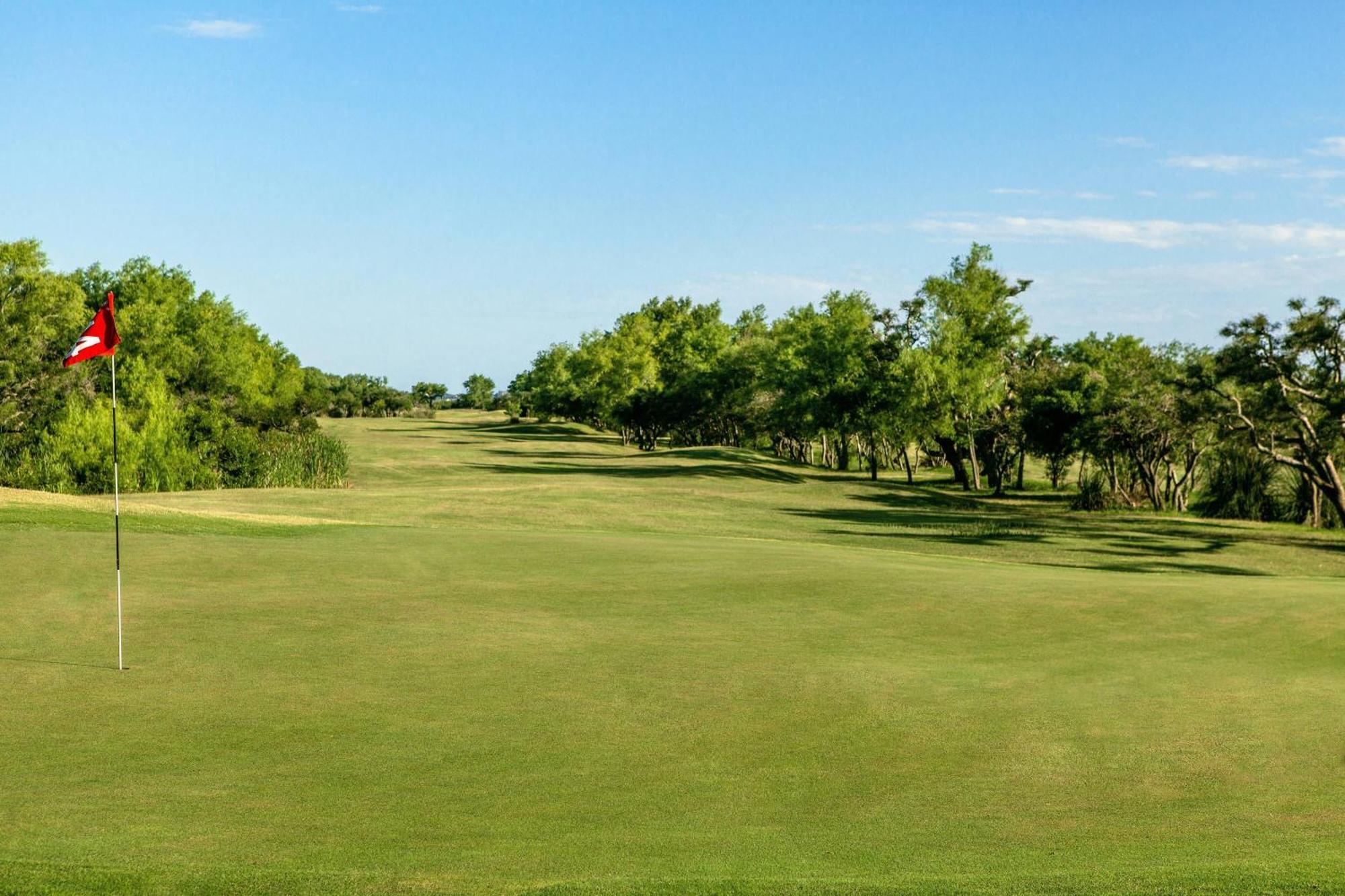 Sheraton Colonia Golf & Spa Resort Колония-дель-Сакраменто Экстерьер фото Golf course at the University of North Texas