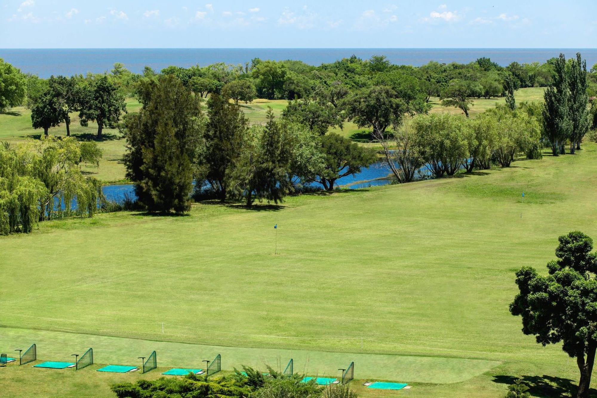 Sheraton Colonia Golf & Spa Resort Колония-дель-Сакраменто Экстерьер фото View of the golf course