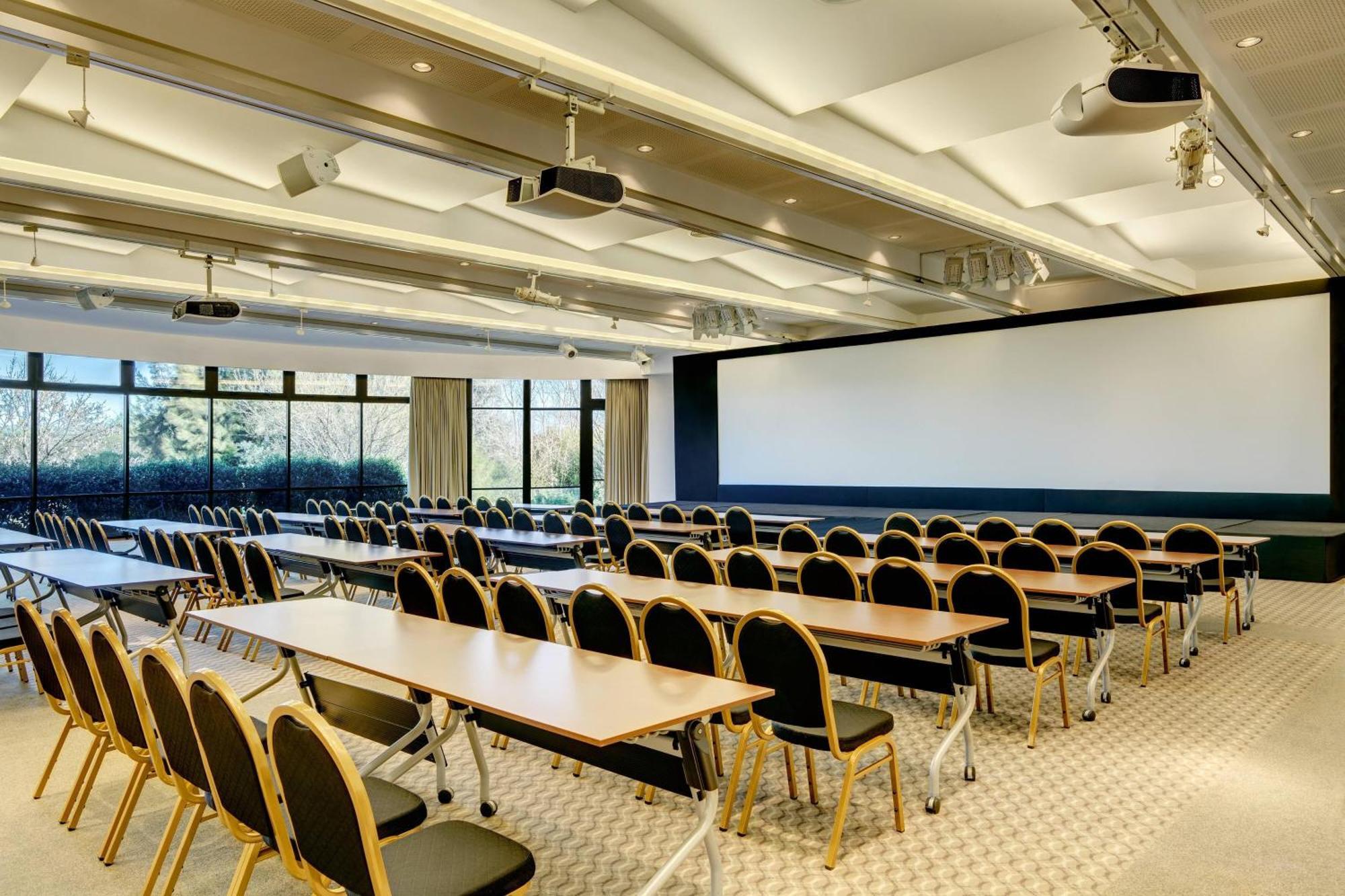 Sheraton Colonia Golf & Spa Resort Колония-дель-Сакраменто Экстерьер фото Conference room